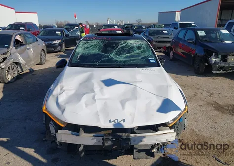 2022 Kia K5 Gt-Line z USA, uszkodzony, nr VIN 5XXG64J2XNG143550